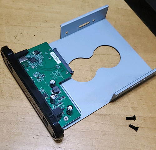 HDDケース接続部