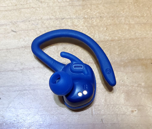 JVCワイヤレスイヤホン耳側